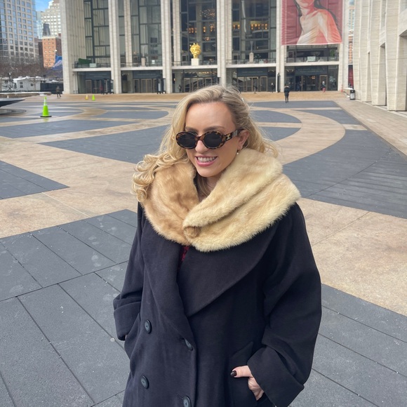 Meet your Posher, Bennie - Picture 2 of 4